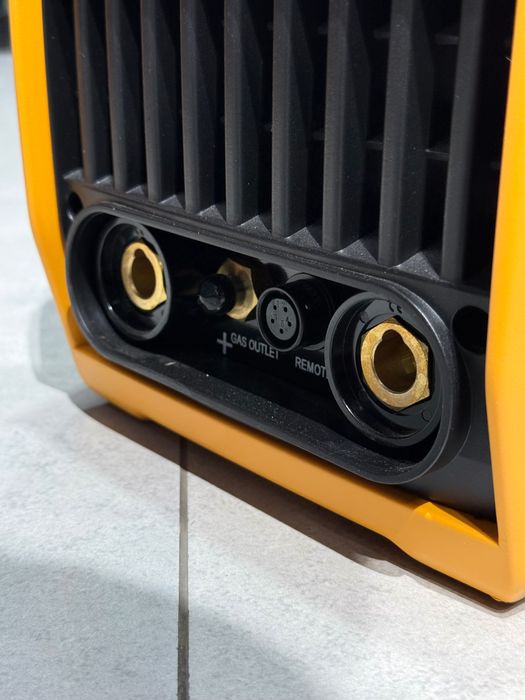 Сварочный аппарат 2 Функсияли ( аргон, електирод) ETIG 200 DP  HUGONG