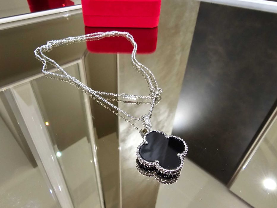 Van Cleef & Arpels VCA Silver Black Long Magic Alhambra Дамско Колие