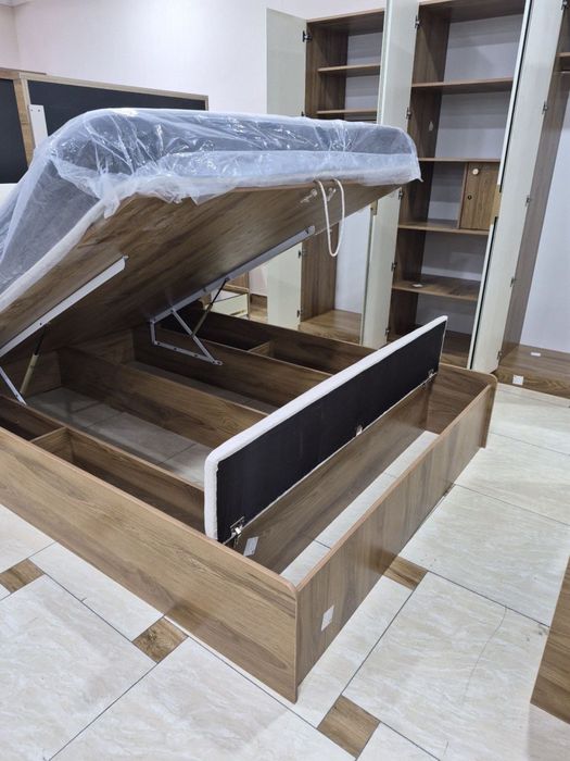 Hi Tech гарнитур Мега Акция