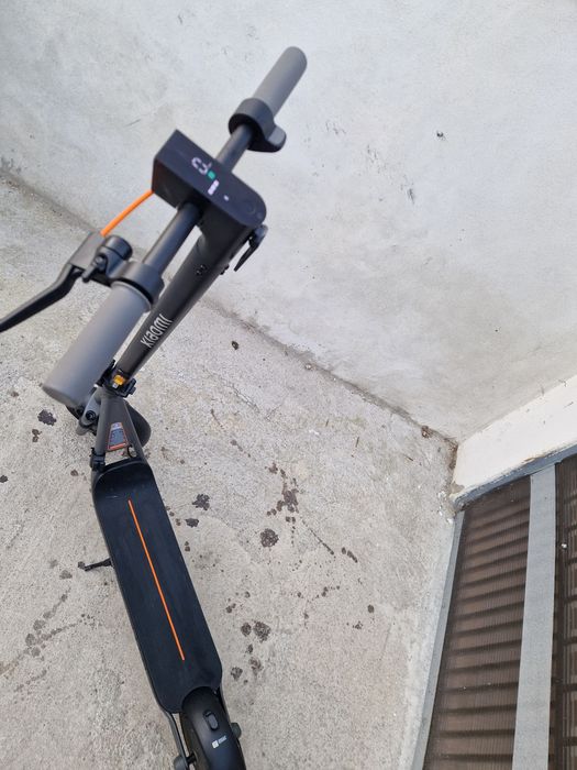 De vanzare sau schimb cu ceva mai puternic, trotineta electrica xiaomi 6 lite