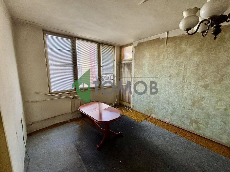 Тристаен апартамент в кв. Самара 1