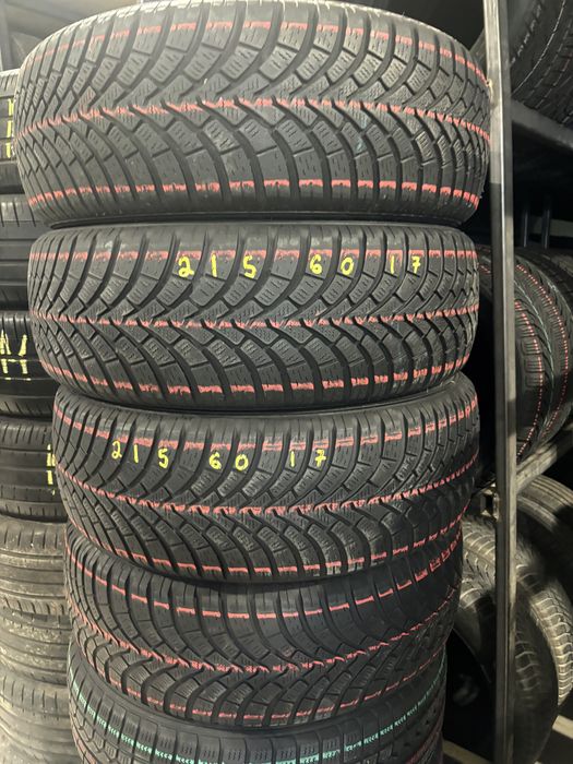 Set iarna anvelope 215/60/17 M+S impecabile duster