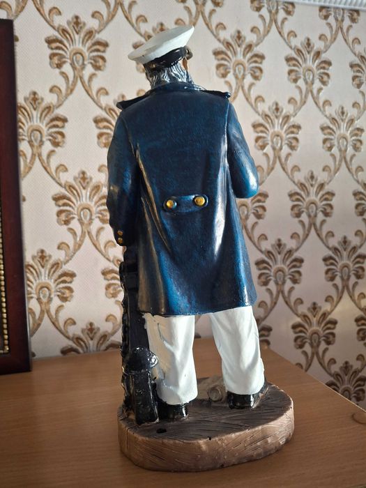 статуэтки все разные и цены разные на все