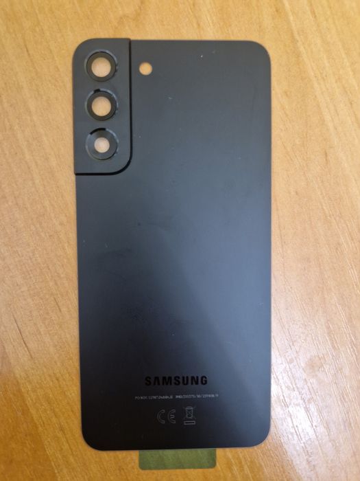 Крышка на samsung s22+