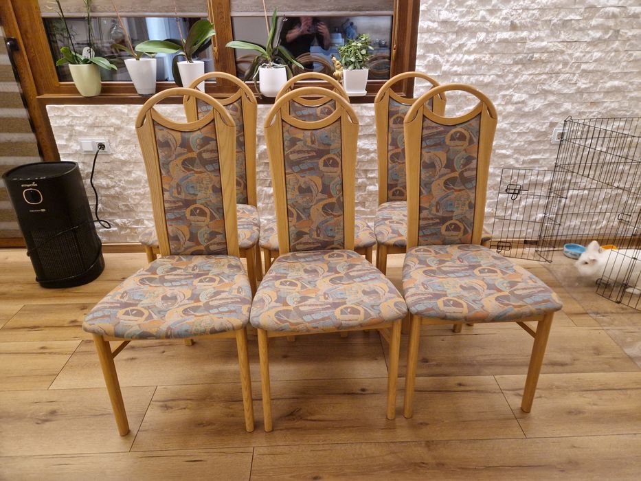 Дървени трапезни столове