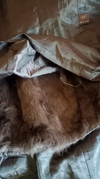 Продам демисезонное кожаное пальто