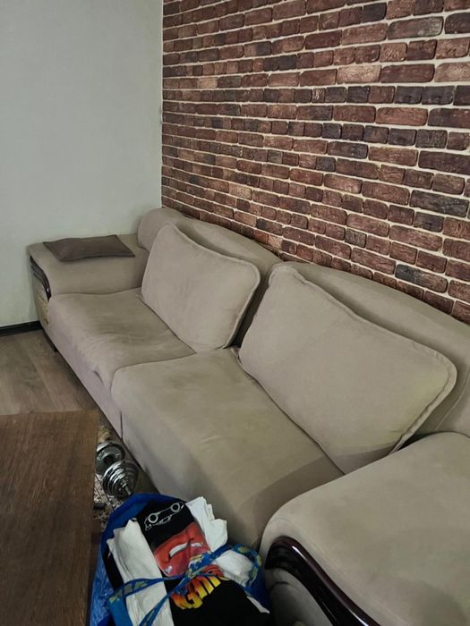 Продам диваны тройка широкие