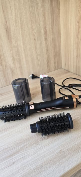 Peria rotativă cu aer cald Rowenta Ultimate Experience CF9620F0, 3 trepte temperatura, Funcția avansată Style Assist, Negru/ Auriu