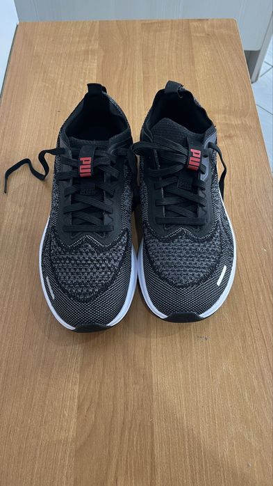 Продам спортивные кроссовки PUMA