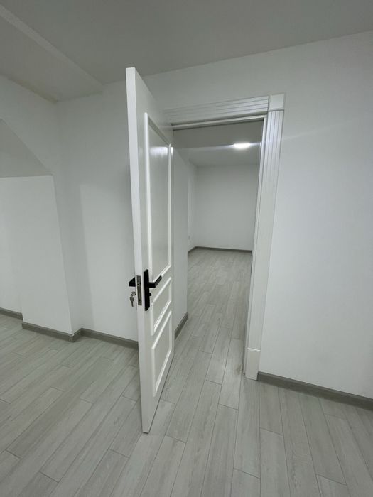 АРЕНДА Комнат под ОФИСЫ (Цум,Метро Космонавтов/Ойбек)