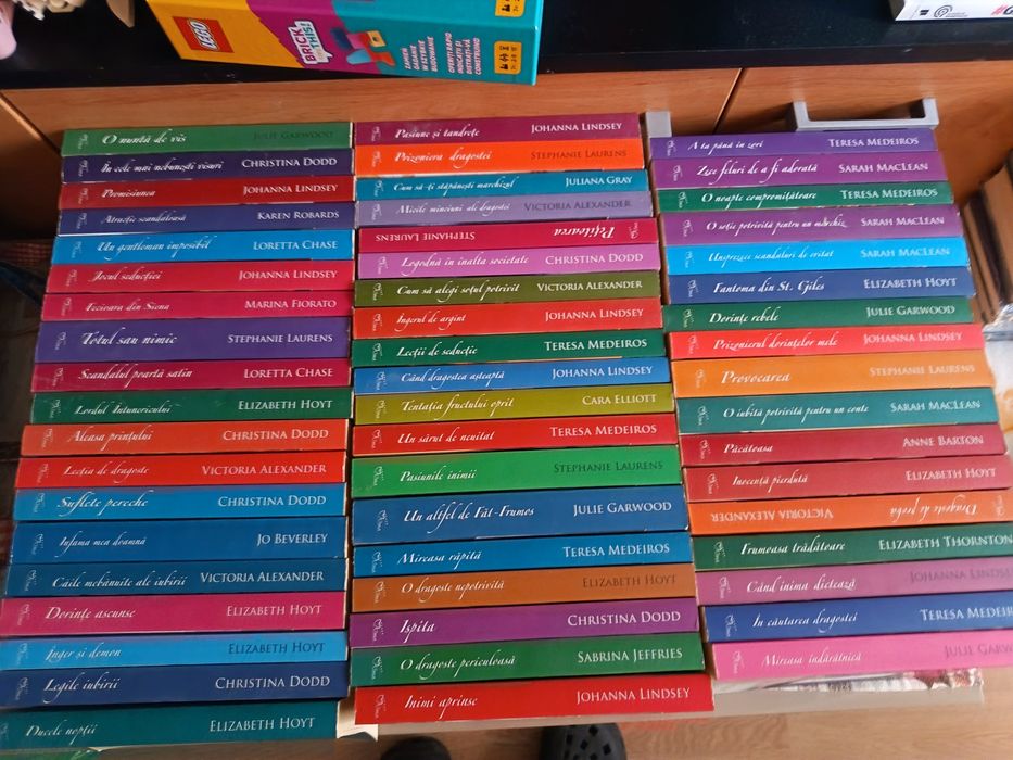 Lot carti din biblioteca personală gen romance