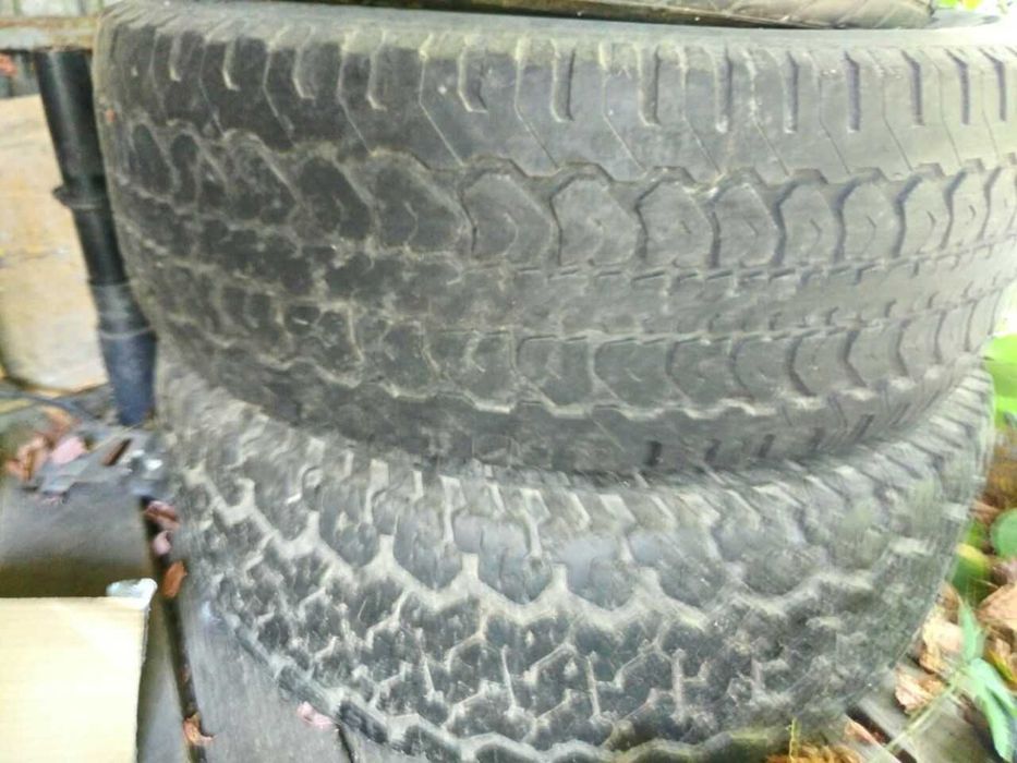 Покрышки на запаску 275\70\16