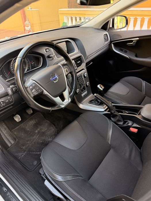 Volvo v40 d2 2014 1.6 diesel