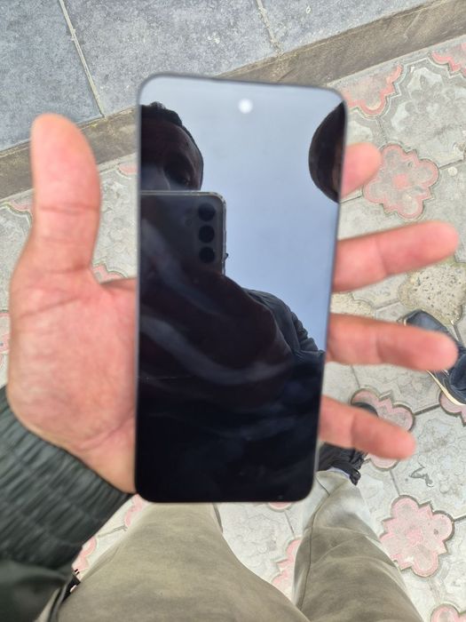 Samsung A16 sostayanya idyal 128/6 ekran alshkan faqat karopkase yoq