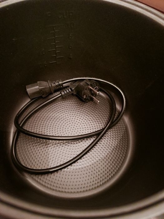 Мультиварка REDMOND