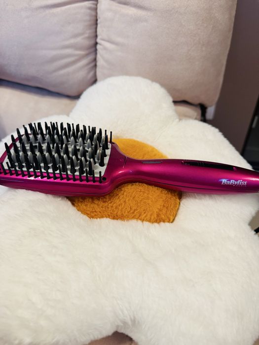Perie electrică BaByliss pentru îndreptat părul – stare bună