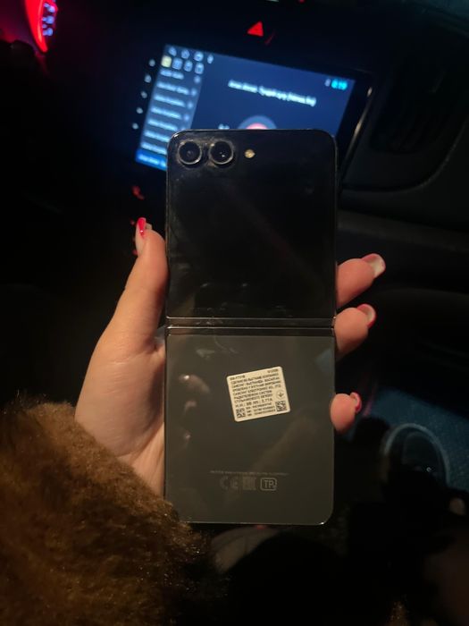 Самсунк Z Flip 5 5G