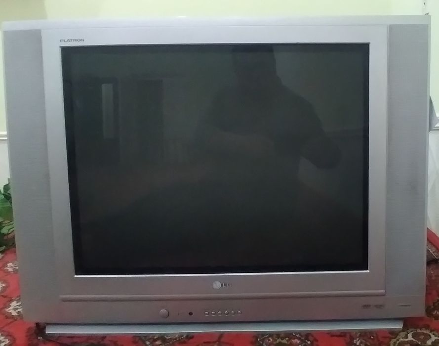 Телевизор LG (AKIRA) 72лик сотилади