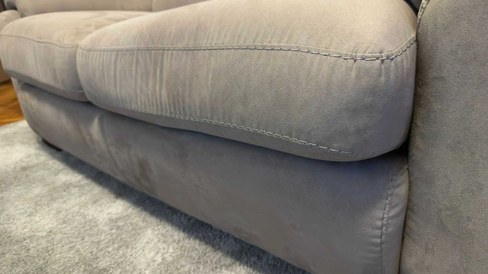 Продавам двуместен диван/канапе PLATAN