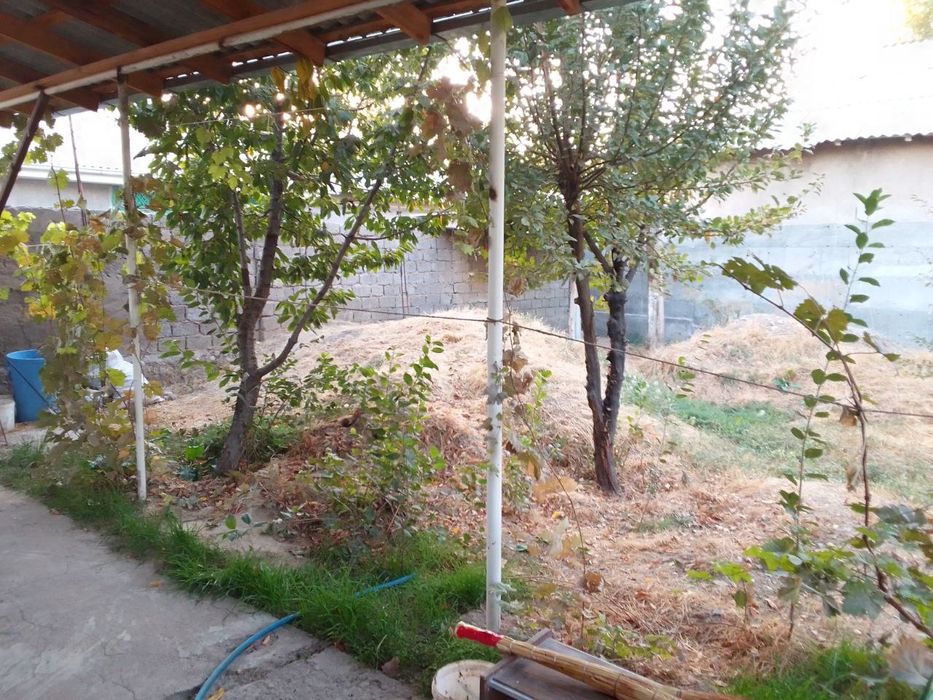 Участок сотилади