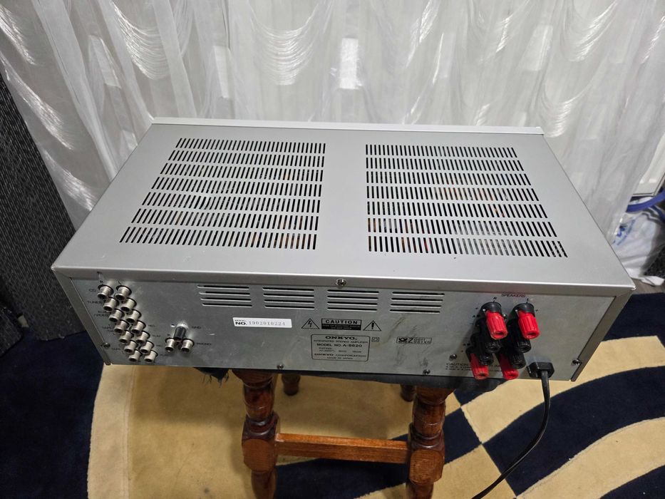 Amplificator Audio Onkyo A-8620 Statie Audio