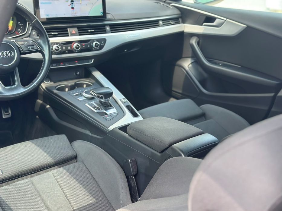 Audi A 5 sportback quattro\s line\ Distronic/ Full led \ carplay
