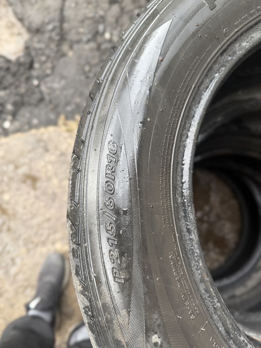 Продам резину лето 215/60/16