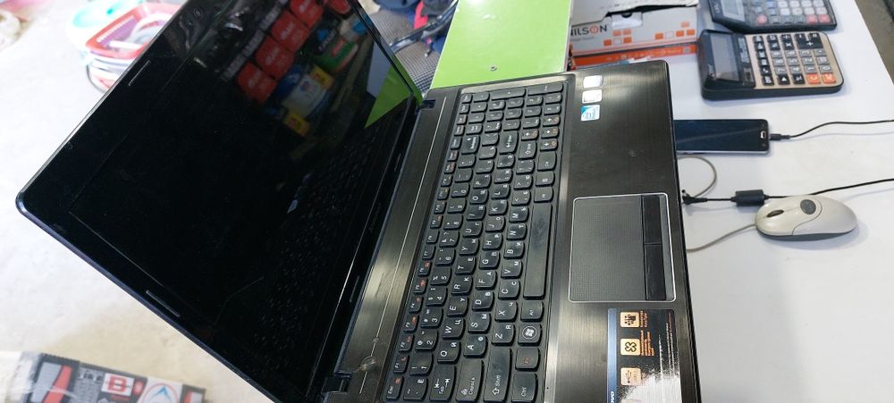 Ноутбук Lenovo срочно сотилади