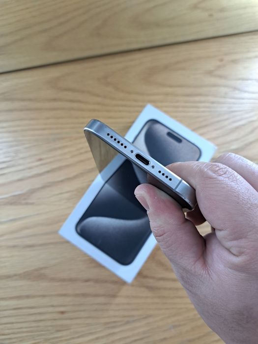 продам Iphone 15 pro max 256 gb