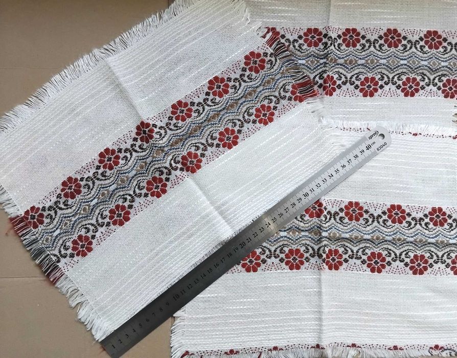 Битови карета и подложки за маса