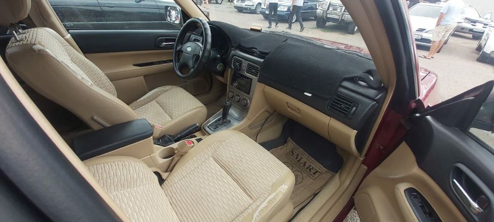 Продаю машину. На ходу