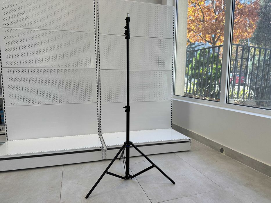 Алуминиев статив за монтаж на фотографско осветление Kaiser AutoFold S