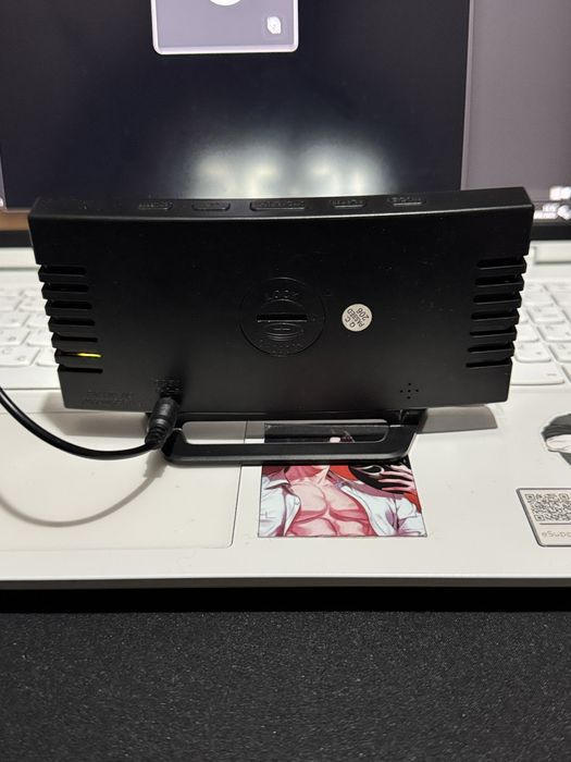 Настольные электронные часы