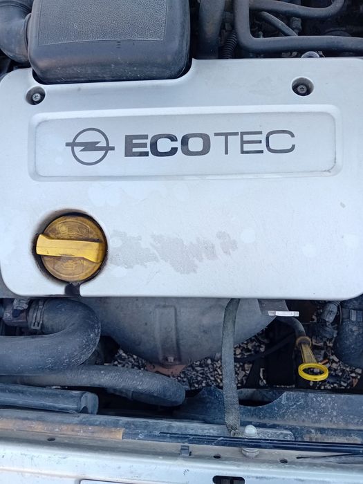 Opel Astra 1.6 Ecotec бензин 1999 година 101к.с.