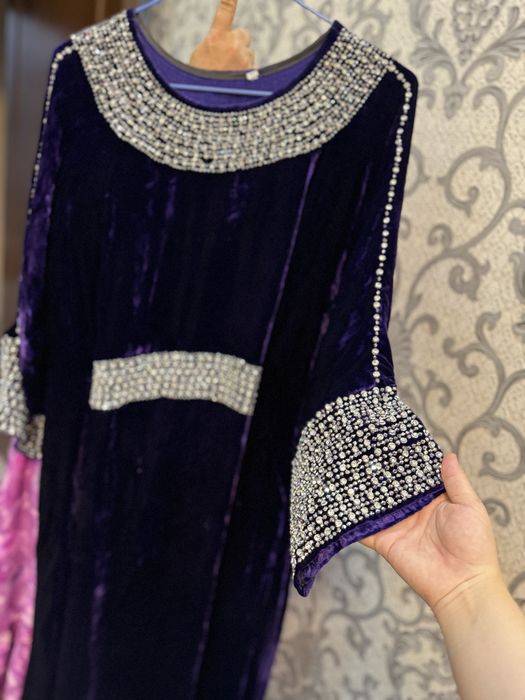 Abaya ko’ylak sotiladi. Original matodan. Yengilgina.