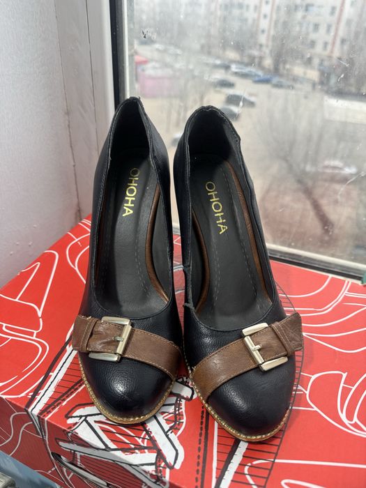 Продам туфли на размер 36,37