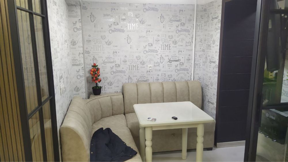 Аренда Чиланзар 1. 2комнат 2 этаж кирпич