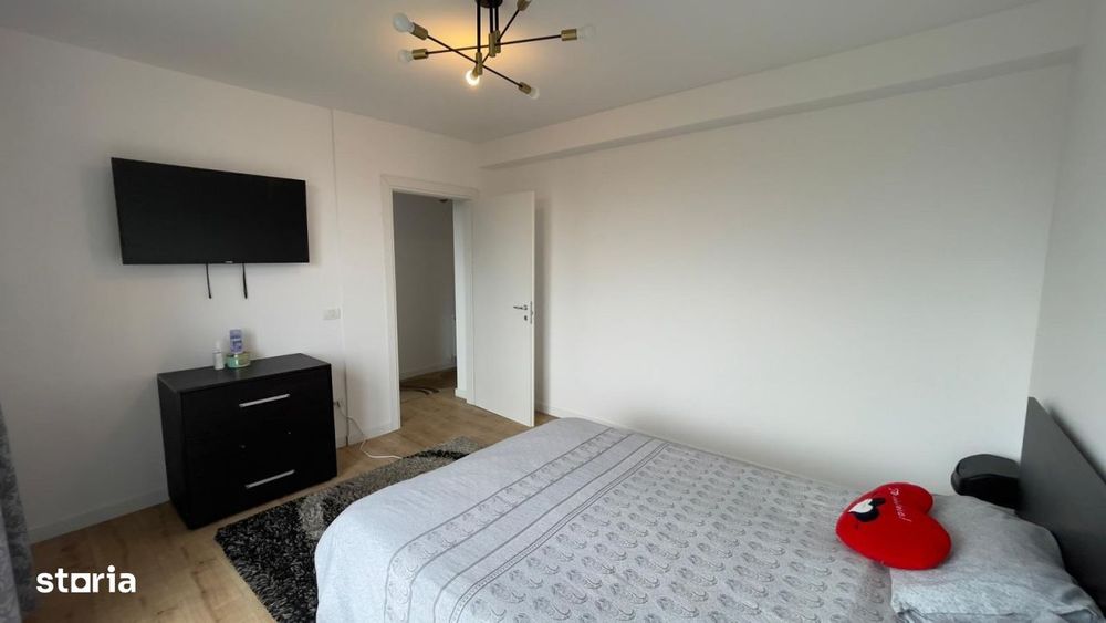 Apartament 2 Camere - Transformat In 2 Locuinte Independente