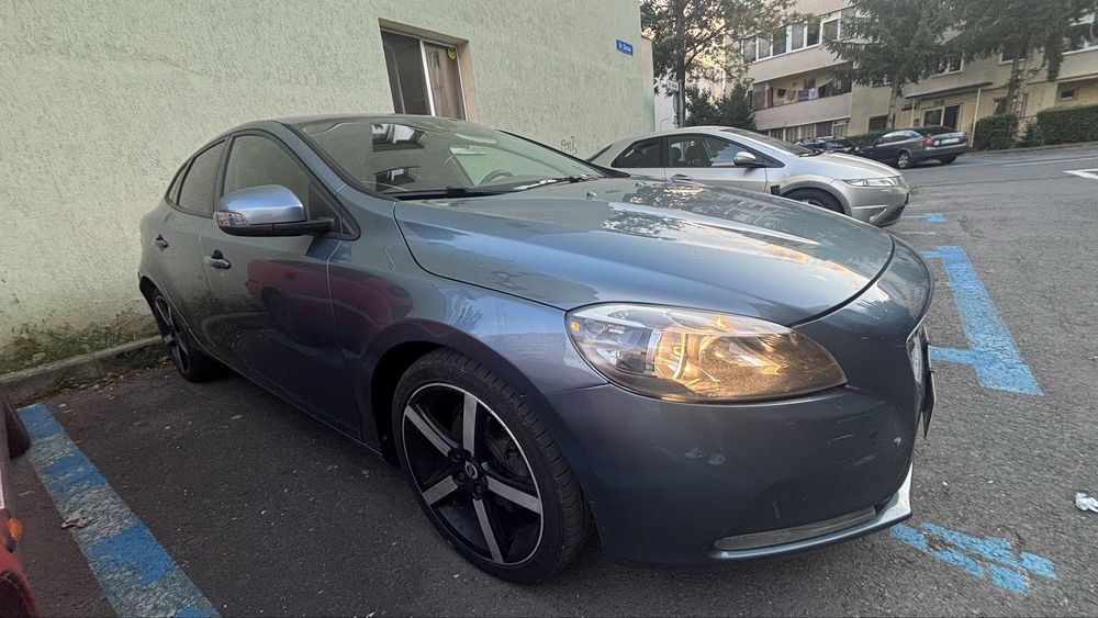 Volvo v40 1.6D 2013