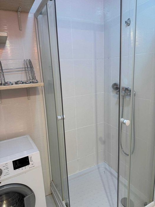 Vând garsoniera cu loc parcare teran lângă metrou Nicolae Teclu