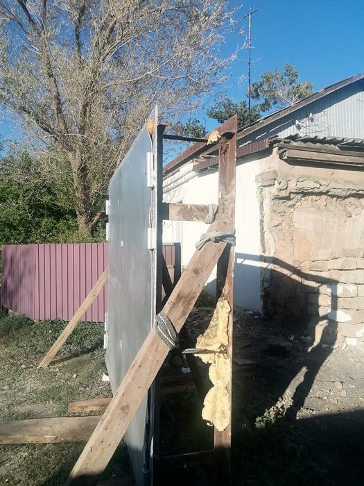 Продам ворота 2,41м×1,96м проём
