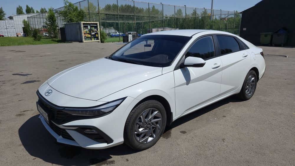 Hyndai Elantra 2024 g.