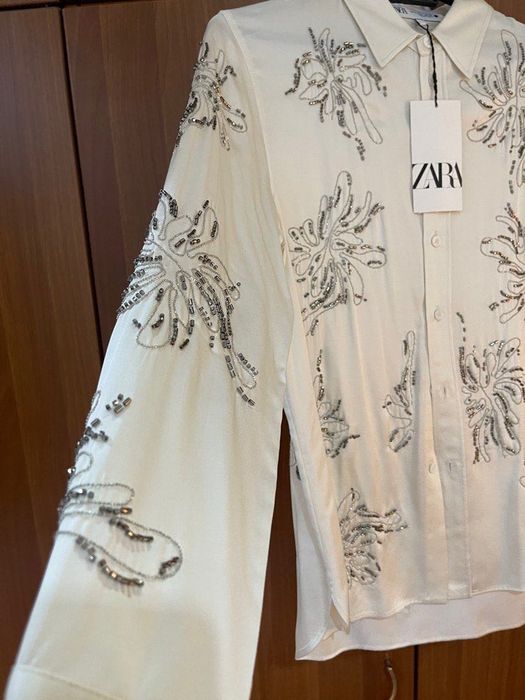 Риза ZARA с камъни маниста