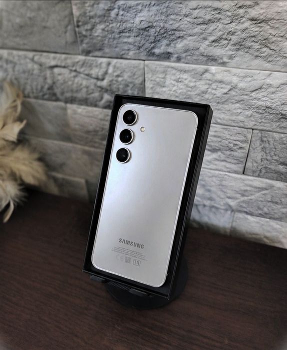 Срочно Samsung Galaxy S24 128gb