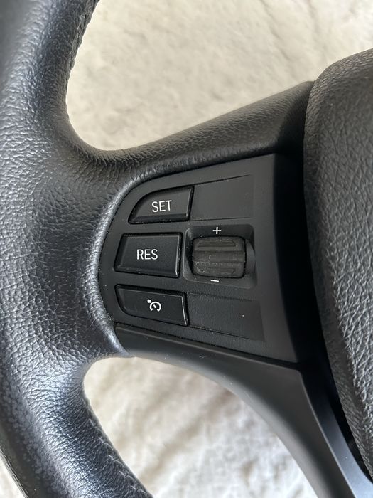 Volan bmw f30/f10 stare bună