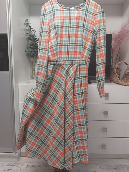 Продам платья б/у