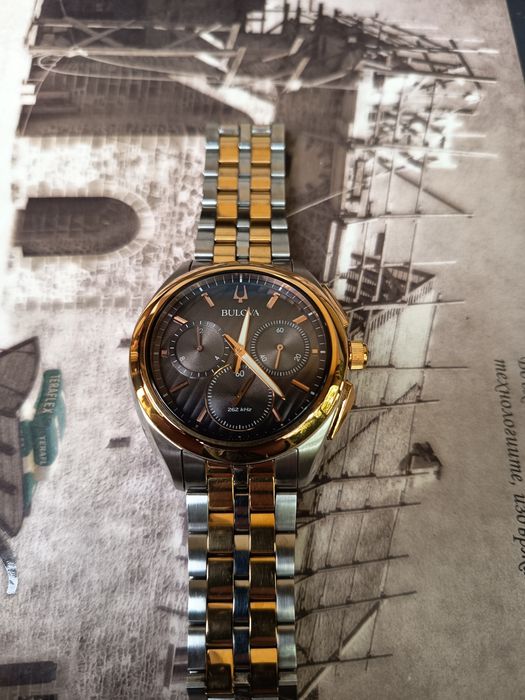 Bulova Curv  98A160