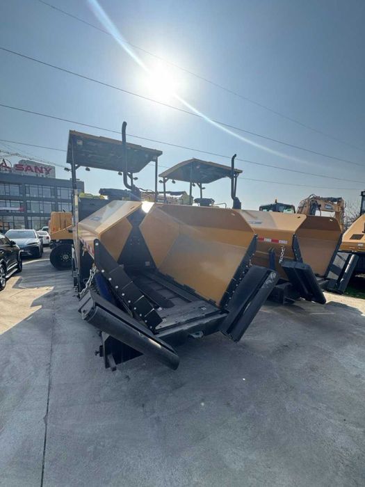 Асфальтоукладчик SANY SAP60C-10