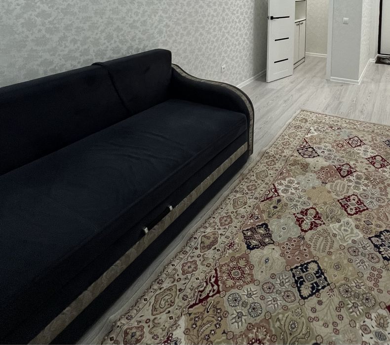 Диванрасклодной бу