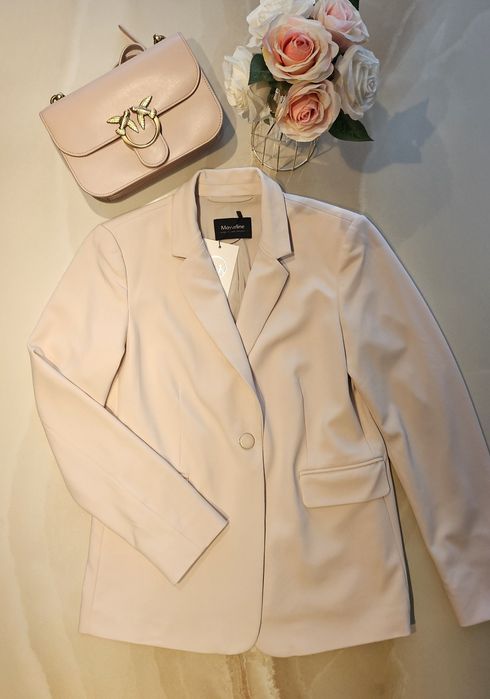 Бежово сако с едно копче